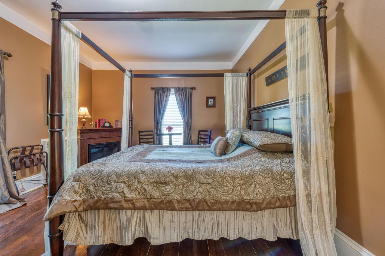 Monroe Manor Inn South Haven Eksteriør billede